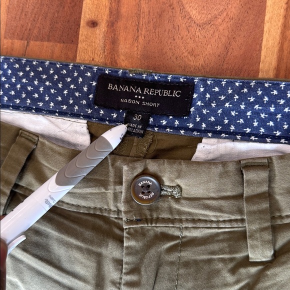 Banana Republic Khaki Flat Front Shorts - Picture 3 of 5